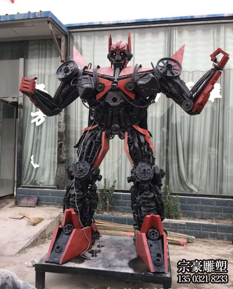 不銹鋼機(jī)器人動漫人物雕塑